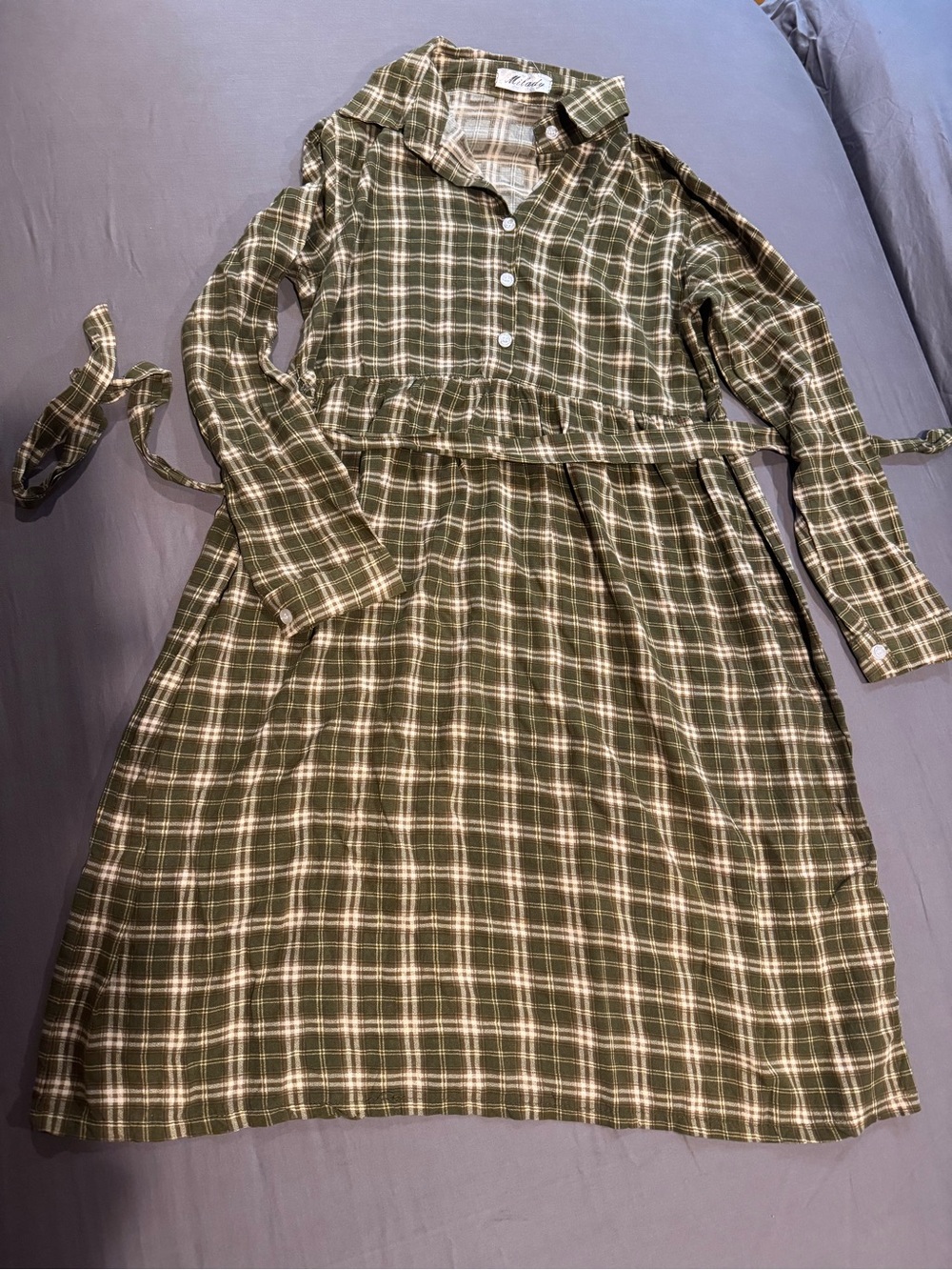 Women’s dress